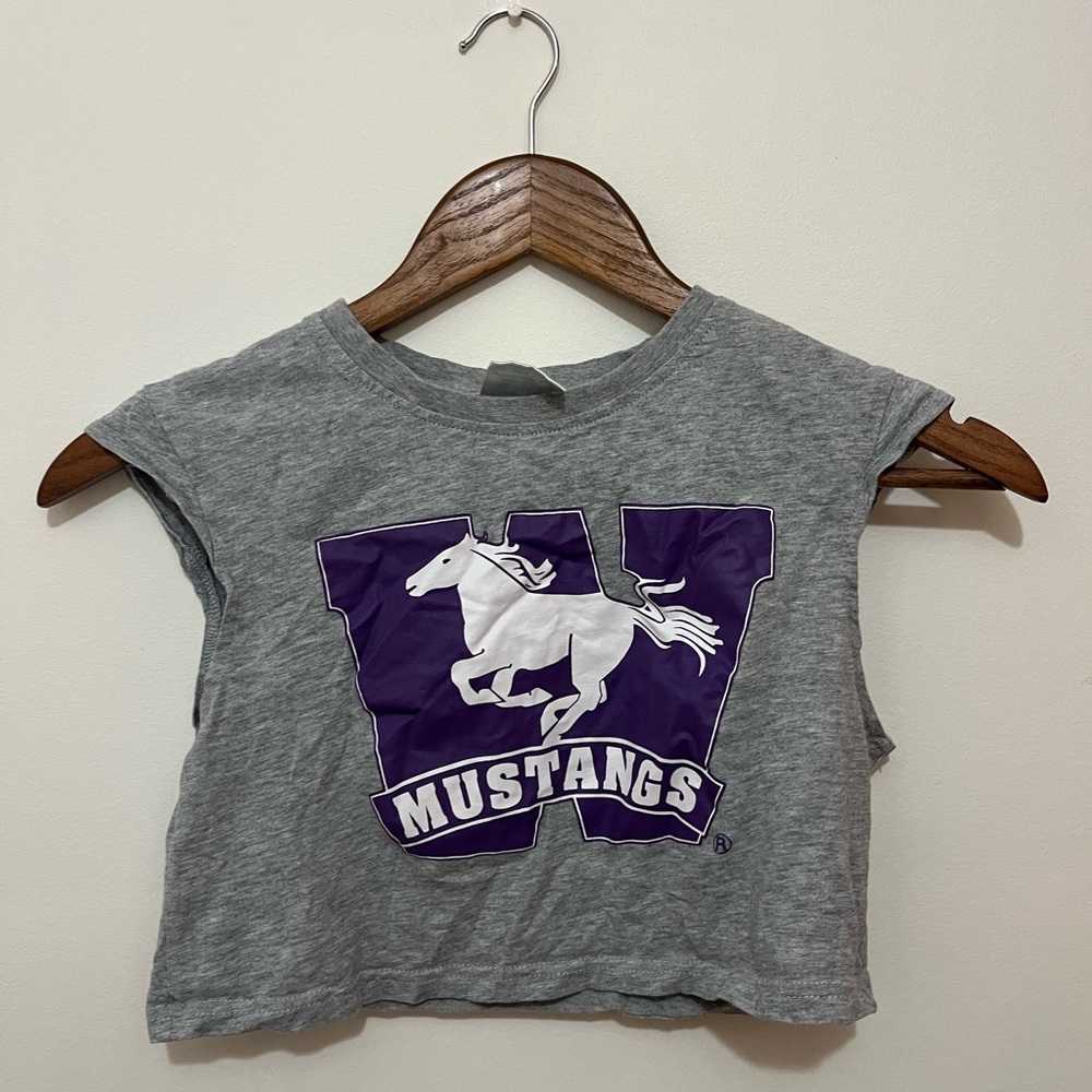 Cropped Western Mustangs T-Shirt